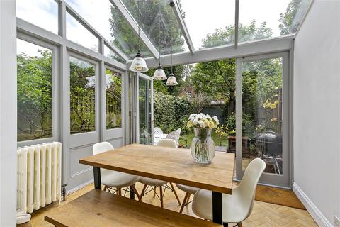 27 Dancer Road, Richmond, TW9 4LD