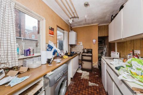 2 bedroom end of terrace house for sale, Holt Street, Crewe, Cheshire