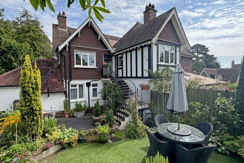 Knowle Drive, Sidmouth