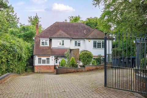 35 Roke Road, Kenley, CR8 5DZ