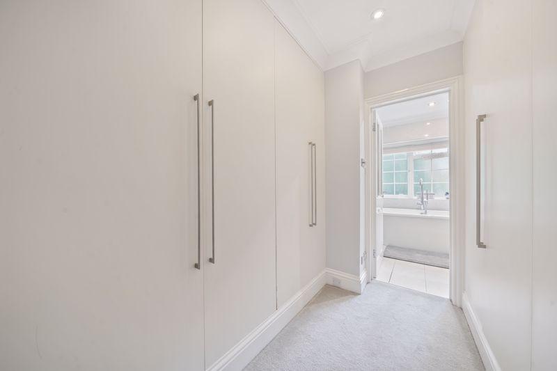 Walk in wardrobe