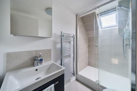 45 Cutsdean Close, Bishops Cleeve, Cheltenham, GL52 8UT