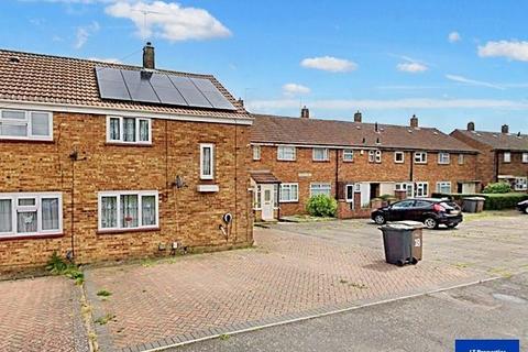 3 bedroom terraced house to rent, Luton LU2