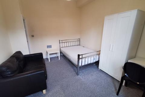 Studio to rent, Heaton Park Road, Heaton, Newcastle upon Tyne