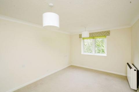 1 bedroom retirement property for sale, Old Bedford Road, Luton LU2