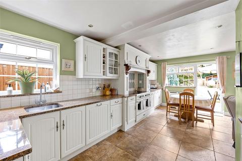 3 bedroom detached house for sale, Farleigh Road, Warlingham, Surrey, CR6