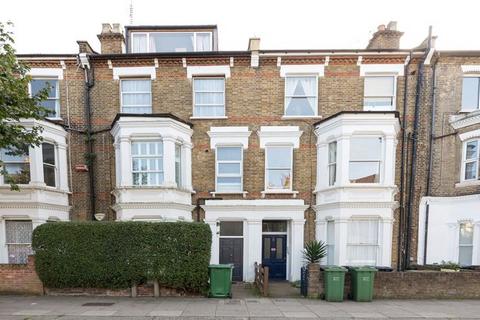 2 bedroom flat to rent, NW6