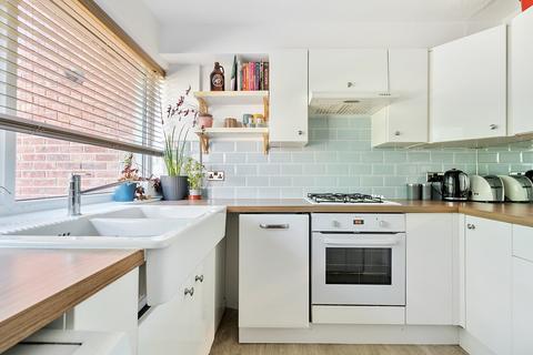 2 bedroom maisonette for sale, Parkside Road, Berkshire RG30