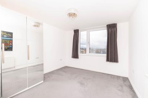 2 bedroom apartment to rent, London Road, Wallington SM6