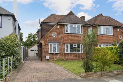 4 bedroom detached house for sale, Blakes Avenue, New Malden KT3