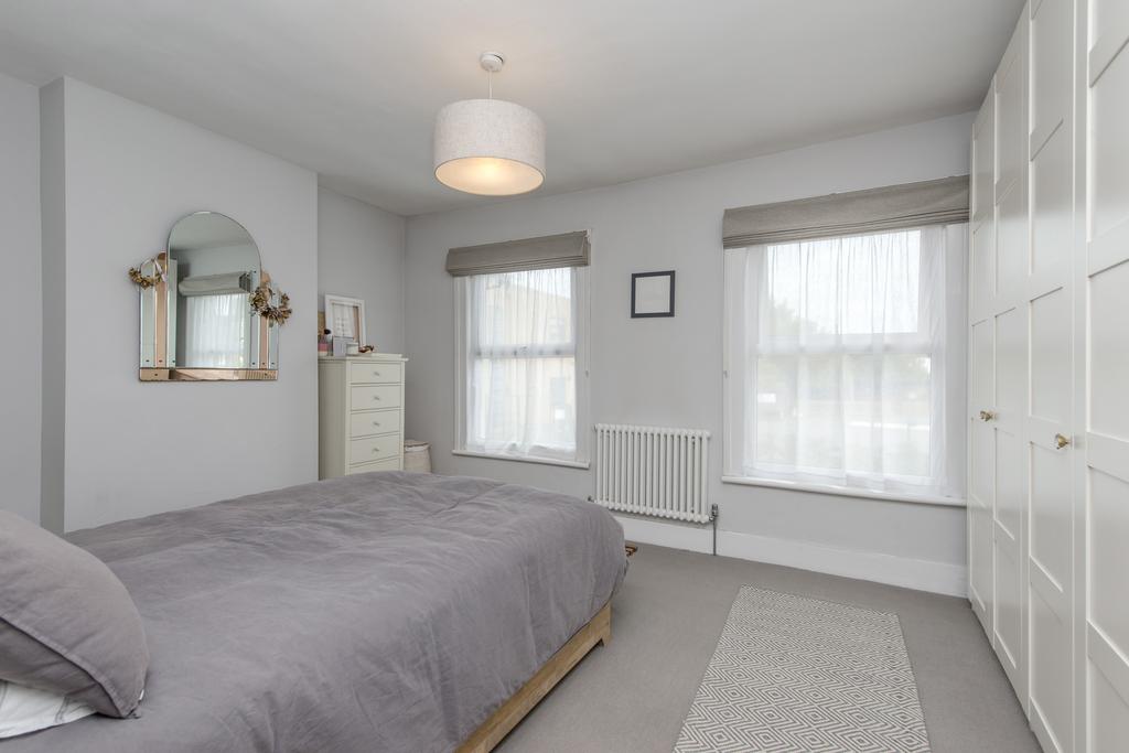 59 Russell Road-Bed1