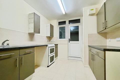 2 bedroom apartment to rent, Carlton Garth, West Yorkshire LS7