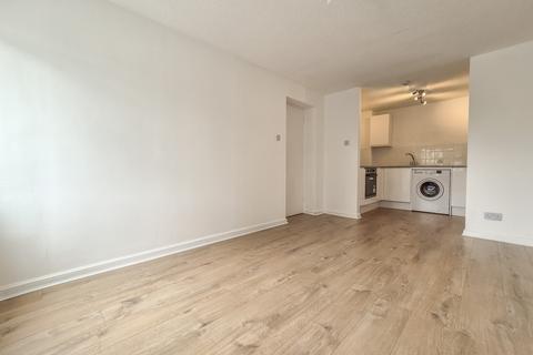 1 bedroom apartment to rent, River Court, Sawbrigeworth CM21