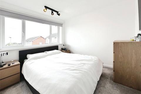 11 Foxfield Walk, Barnsley, S70 3AZ