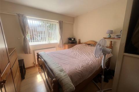 4 bedroom terraced house to rent, Bark Piece, West Midlands B32