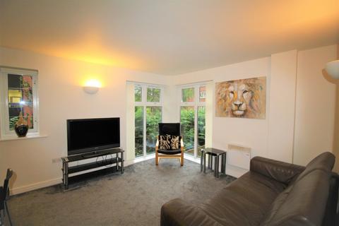 2 bedroom apartment to rent, Station Road, Cheshire SK9