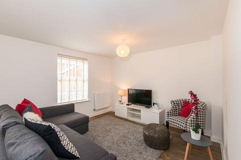 2 bedroom flat to rent, Gloucester Drive, Southampton SO31