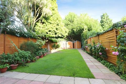 17 Douglas Road, Kingston Upon Thames, KT1 3PX