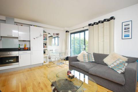 1 bedroom flat to rent, Queensbridge Road, Haggerston, London, E2