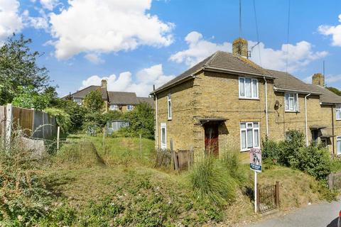 3 bedroom end of terrace house for sale, Slatin Road, Rochester, Kent