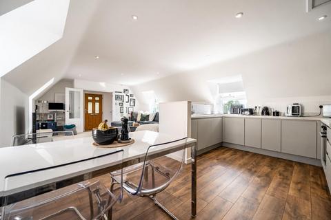 Flat 5, Melville House Braintree Road, Dunmow, CM6 1HS