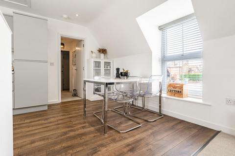 Flat 5, Melville House Braintree Road, Dunmow, CM6 1HS