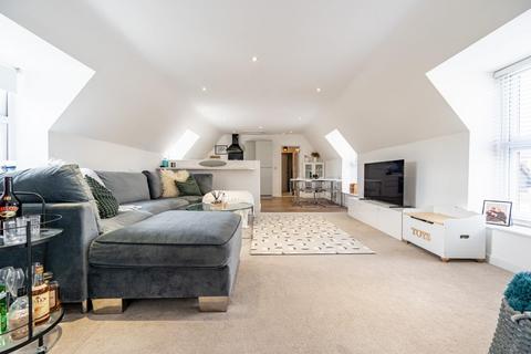 Flat 5, Melville House Braintree Road, Dunmow, CM6 1HS