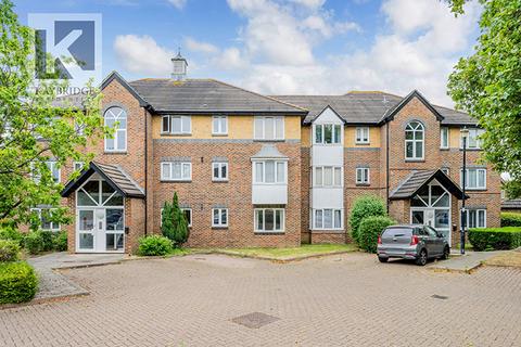 1 bedroom flat for sale, Cotswold Way, Worcester Park, KT4