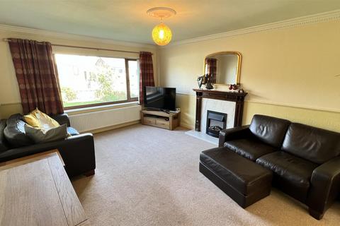 121 Bedale Drive, Skelmanthorpe, Huddersfield, HD8 9EU