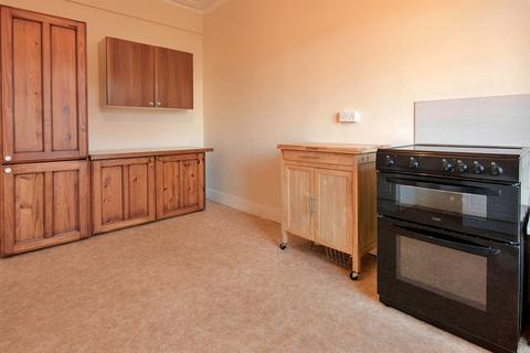 2 bedroom flat to rent, Swanage