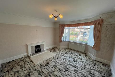 4 bedroom semi-detached house for sale, Ashburton Avenue, Prenton