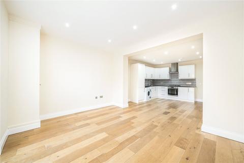 Flat 3, 42 Wellington Gardens, London, SE7 7PH