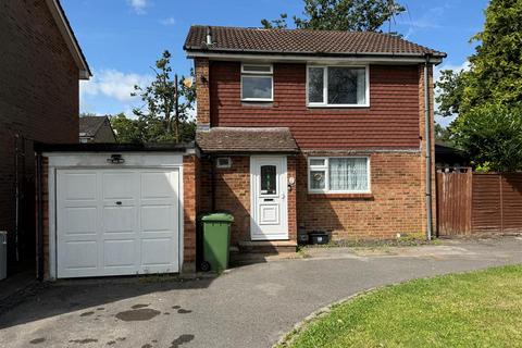 3 bedroom detached house for sale, Alma Road, Bordon