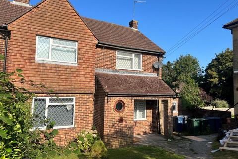 3 bedroom end of terrace house to rent, Laburnum Road,  Buckinghamshire,  HP12