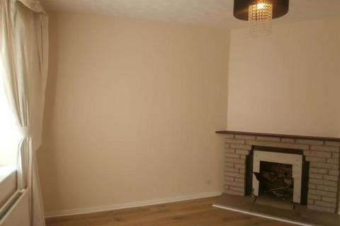 3 bedroom end of terrace house to rent, Laburnum Road,  Buckinghamshire,  HP12