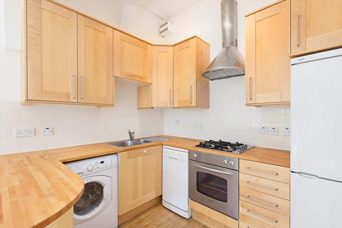 2 bedroom flat to rent, Southwell Gardens, South Kensington, London, SW7