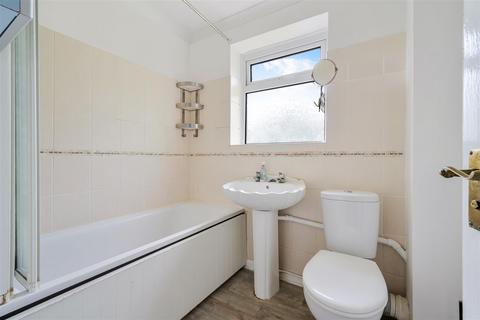 33 Cumberland Close, Epsom, KT19 9JP