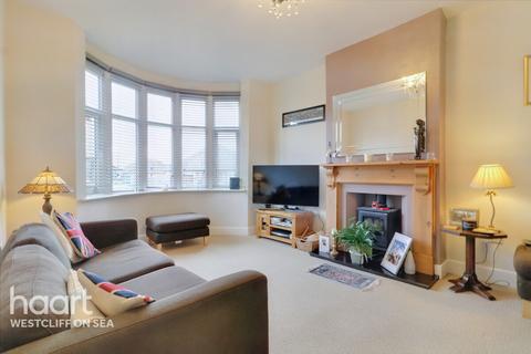 3 bedroom chalet for sale, Holyrood Drive, Westcliff-On-Sea