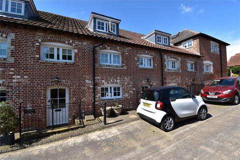 3 bedroom terraced house to rent, Crown Place, Woodbridge, IP12