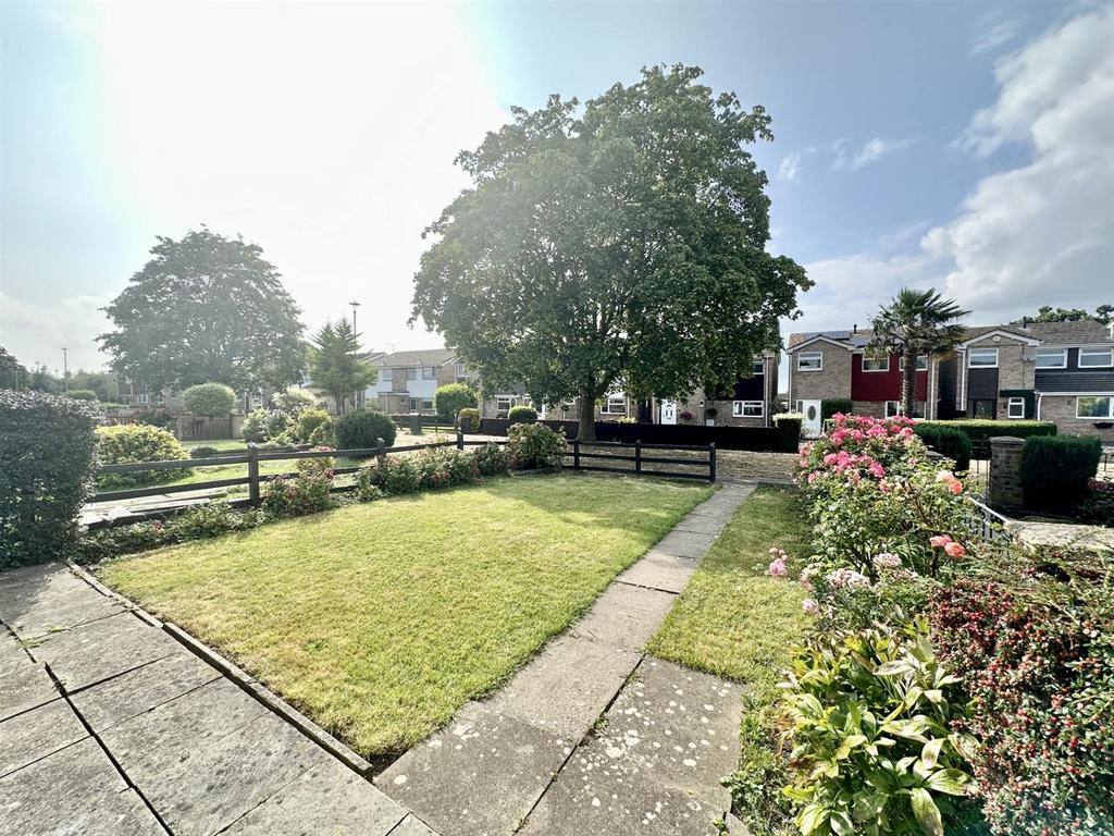 Front Garden.jpg