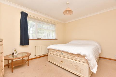 36 Forest Dene, Crowborough, TN6 2EX