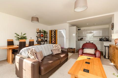 8 The Orchards, Ringmer, Lewes, BN8 5FR