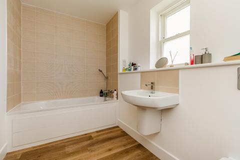 8 The Orchards, Ringmer, Lewes, BN8 5FR