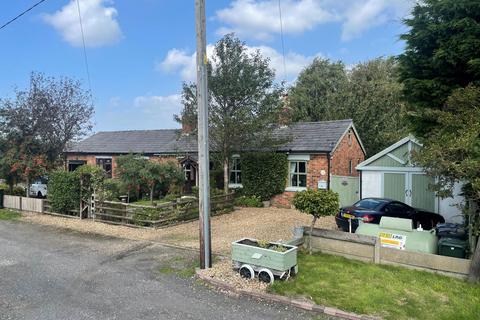 3 bedroom semi-detached bungalow for sale, Martin Lane, Burscough, L40 0RU