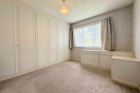 2 bedroom apartment for sale, Elmwood Drive, Brighouse HD6