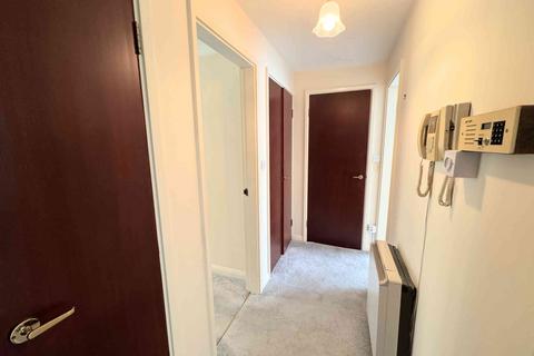 2 bedroom apartment for sale, Elmwood Drive, Brighouse HD6