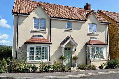 4 bedroom detached house for sale, Potters View, Congresbury