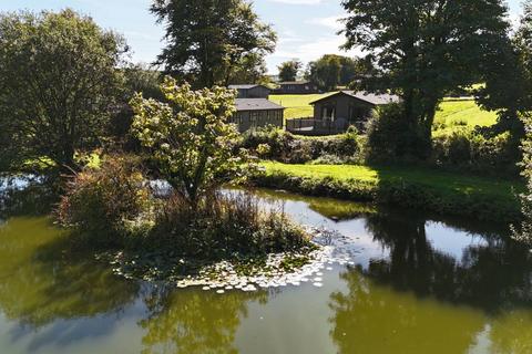 3 bedroom lodge for sale, Otterham Cornwall