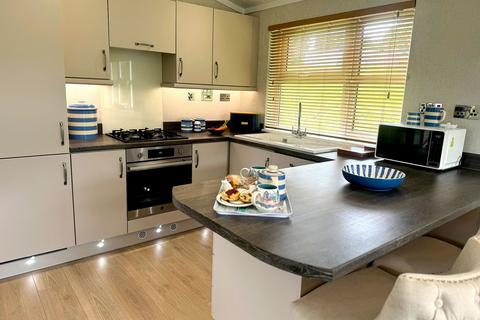 3 bedroom lodge for sale, Otterham Cornwall