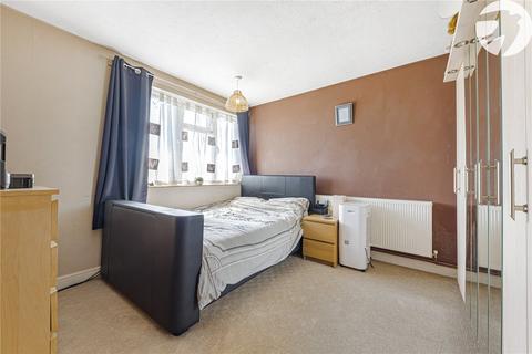 71 Bridges Drive, Dartford, DA1 5DR